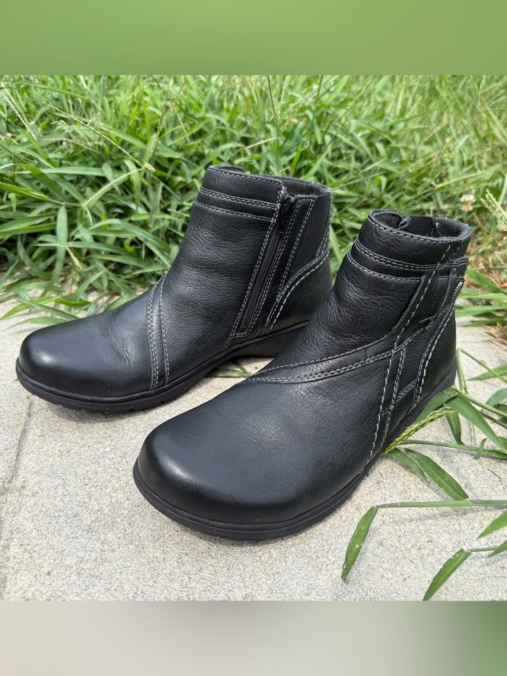 Clark Black Boots women’s 8 1/2